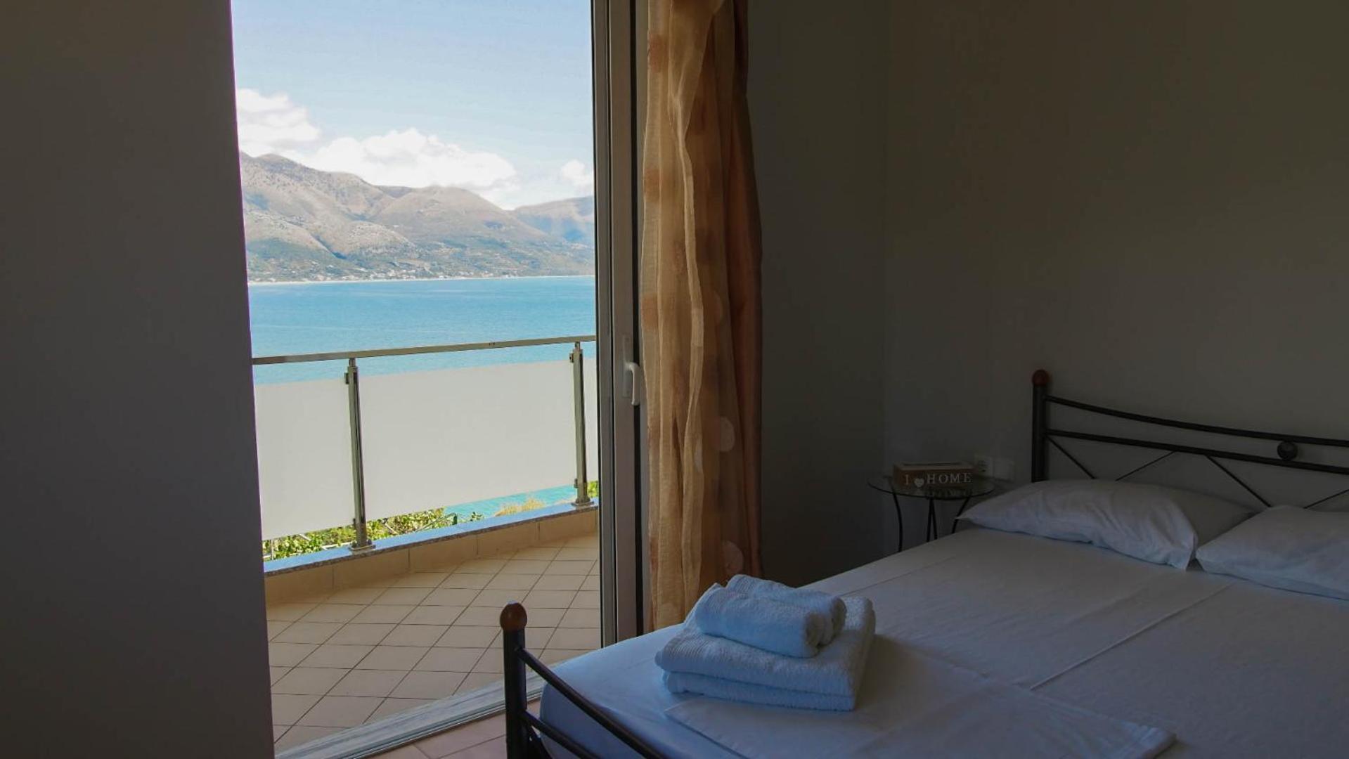 Guest House Suga 1 Qeparo Exterior photo