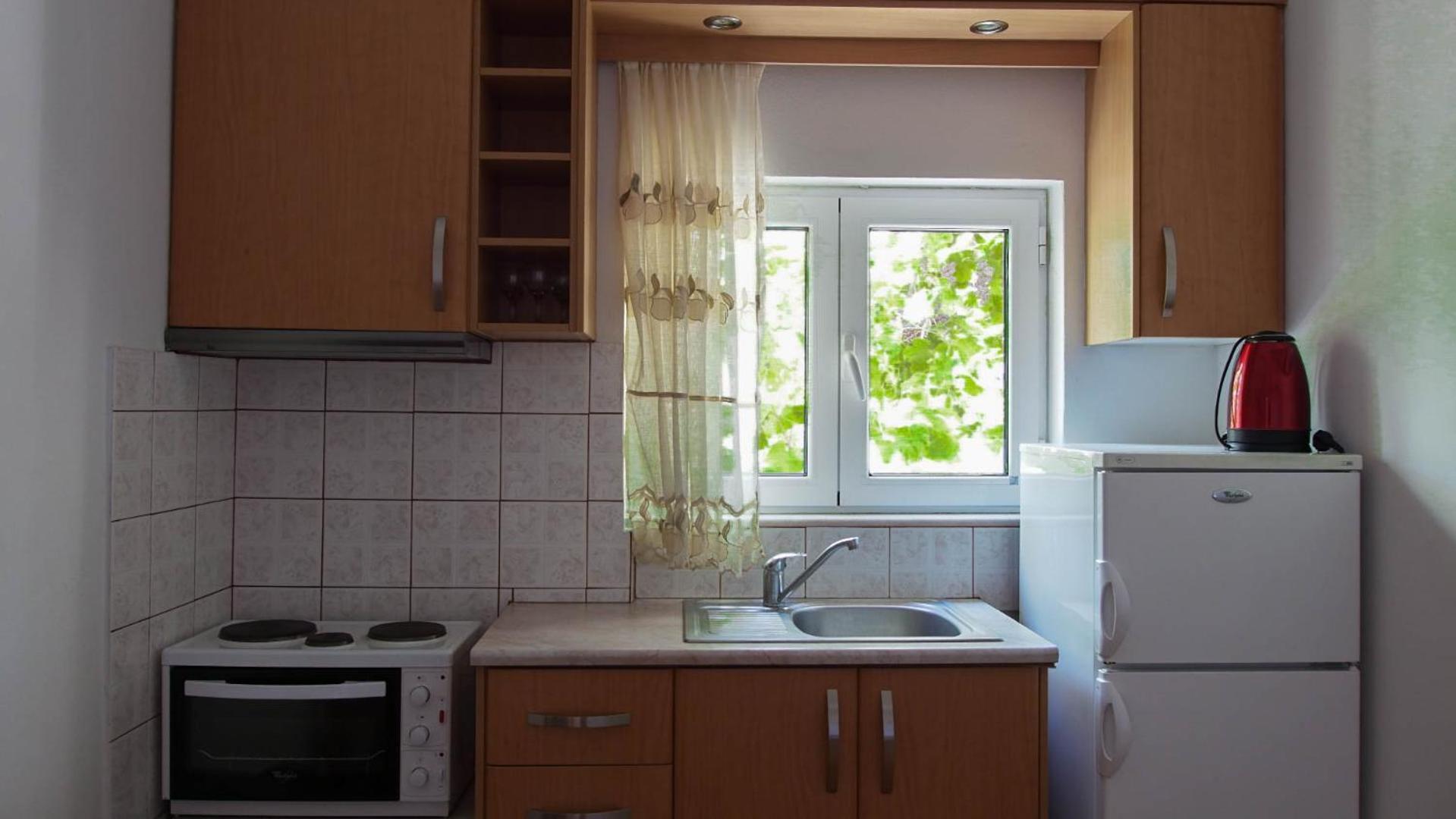 Guest House Suga 1 Qeparo Exterior photo