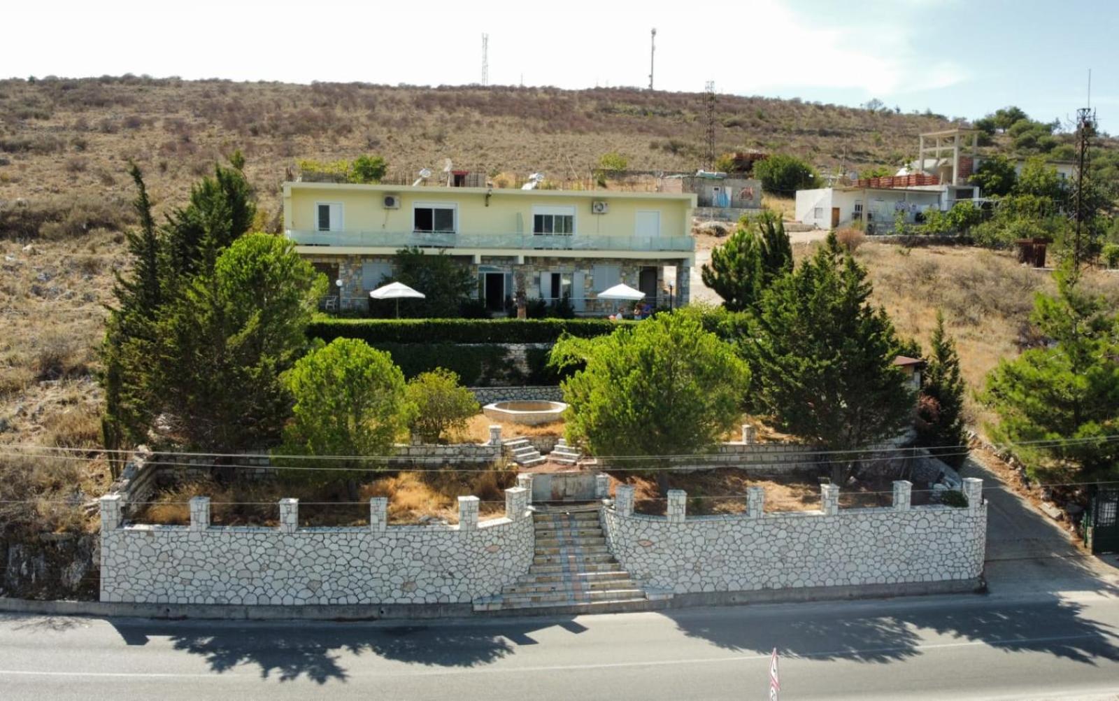 Guest House Suga 1 Qeparo Exterior photo