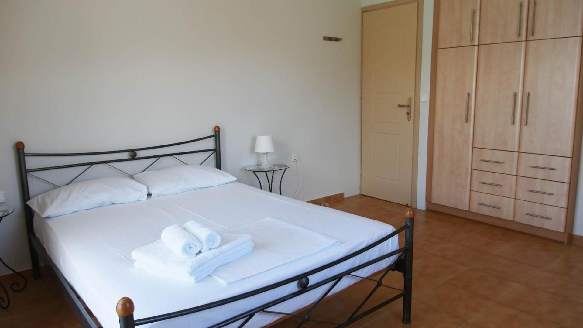Guest House Suga 1 Qeparo Room photo