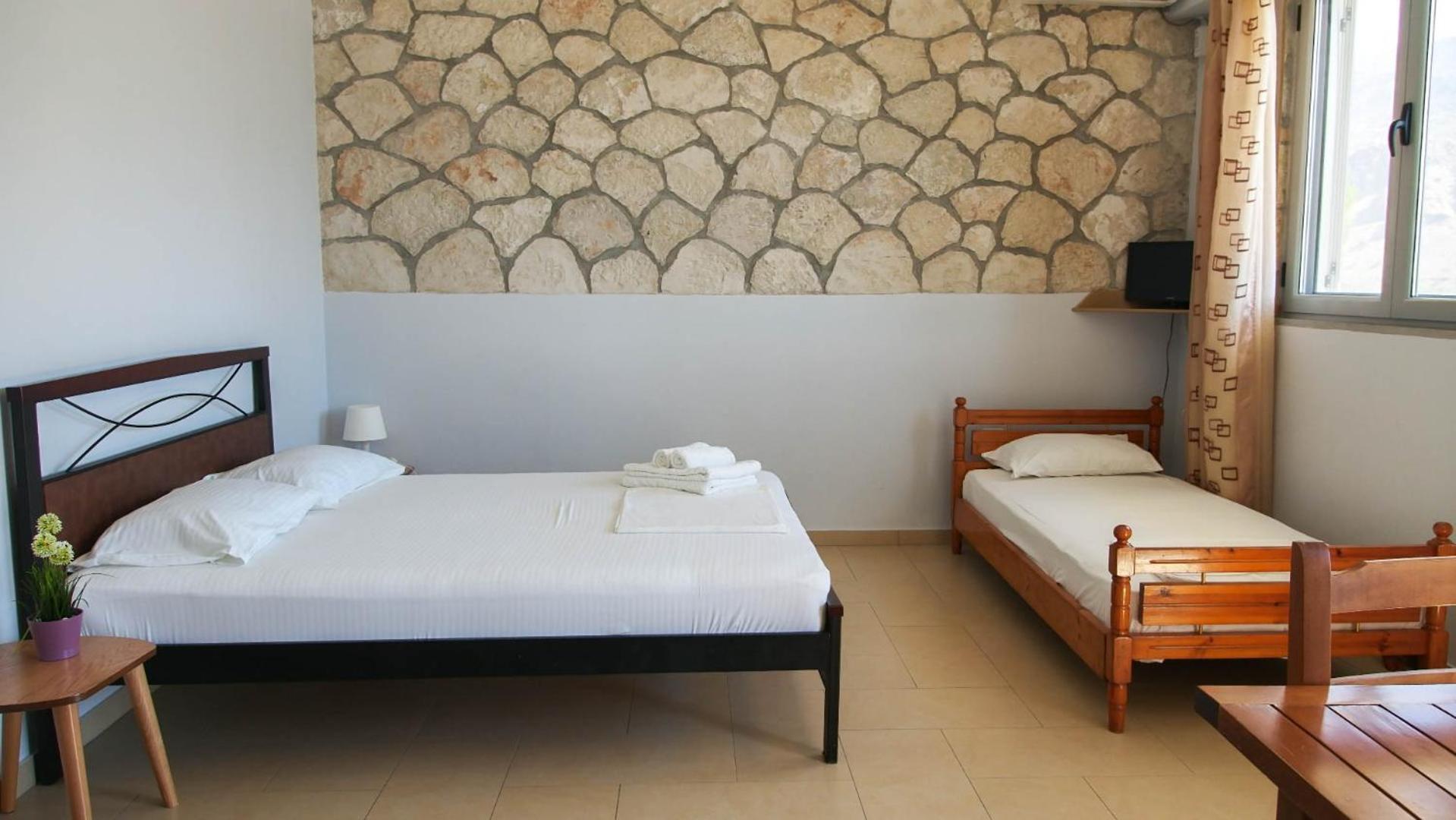 Guest House Suga 1 Qeparo Room photo
