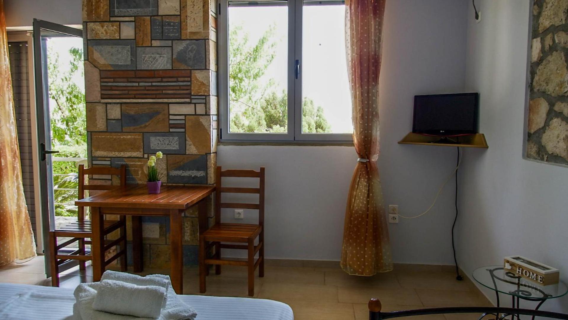 Guest House Suga 1 Qeparo Room photo